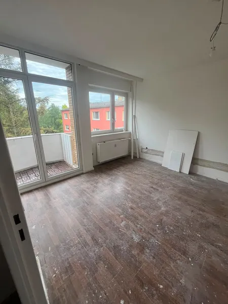 Renovierungsbedürftige 1-Zimmer-Wohnung mit Gestaltungspotenzial — photo 1
